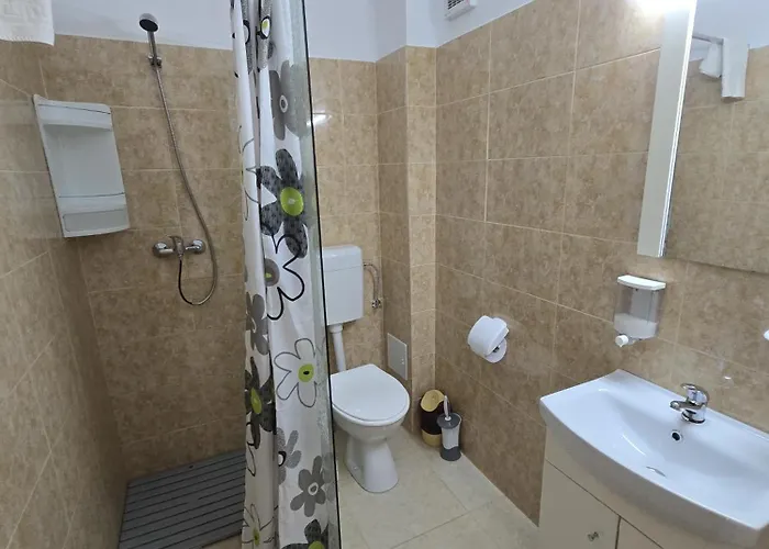 Complex Complex Casa Ani